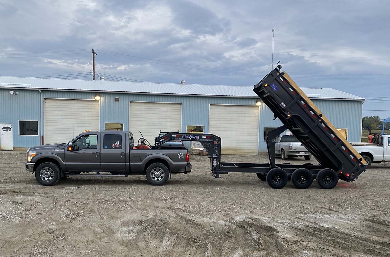 Tri-Axle Dump Trailer with 14,000 lb Capacity